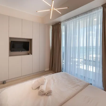 Apartment Tomis View *